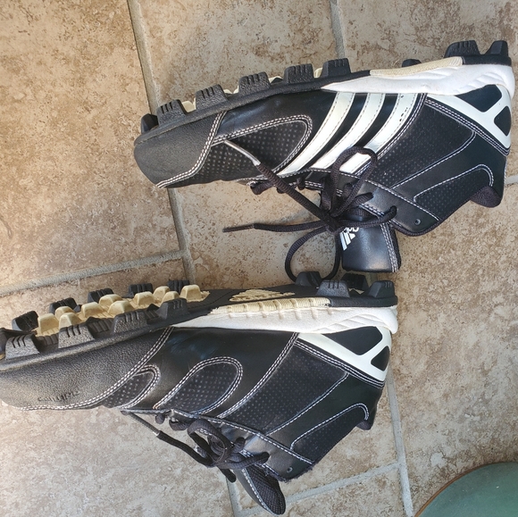 Nike Football Cleats - Picture 6 of 9